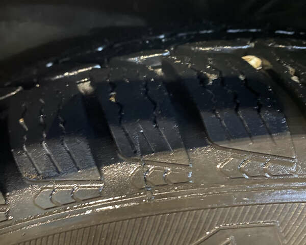 Сірий Хендай Елантра, об'ємом двигуна 1.98 л та пробігом 260 тис. км за 3100 $, фото 6 на Automoto.ua