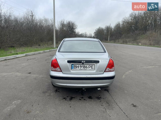 Серый Хендай Элантра, объемом двигателя 1.6 л и пробегом 249 тыс. км за 3400 $, фото 7 на Automoto.ua