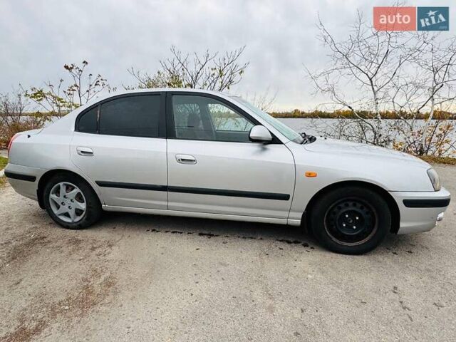 Хендай Элантра 2004 в Днепре (Днепропетровске) на Automoto.ua Серый Хендай Элантра, объемом двигателя 1.6 л и пробегом 500 тыс. км за 3800 $, фото 2 на Automoto.ua