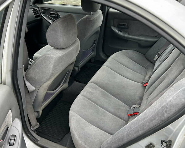 Сірий Хендай Елантра, об'ємом двигуна 2 л та пробігом 280 тис. км за 2500 $, фото 6 на Automoto.ua