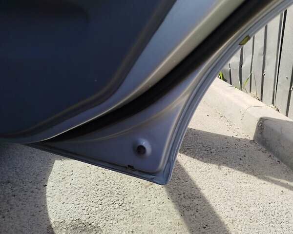 Сірий Хендай Елантра, об'ємом двигуна 1.6 л та пробігом 255 тис. км за 2500 $, фото 40 на Automoto.ua