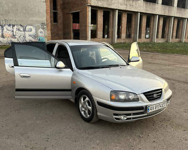Сірий Хендай Елантра, об'ємом двигуна 1.98 л та пробігом 290 тис. км за 2400 $, фото 9 на Automoto.ua