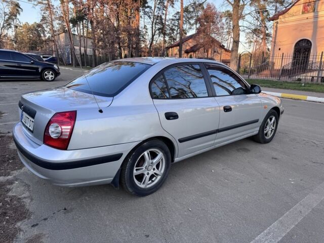 Серый Хендай Элантра, объемом двигателя 1.6 л и пробегом 250 тыс. км за 2800 $, фото 3 на Automoto.ua