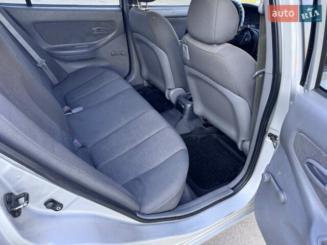 Серый Хендай Элантра, объемом двигателя 1.6 л и пробегом 250 тыс. км за 2800 $, фото 8 на Automoto.ua