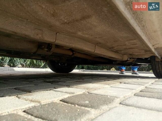 Серый Хендай Элантра, объемом двигателя 1.6 л и пробегом 221 тыс. км за 4100 $, фото 3 на Automoto.ua