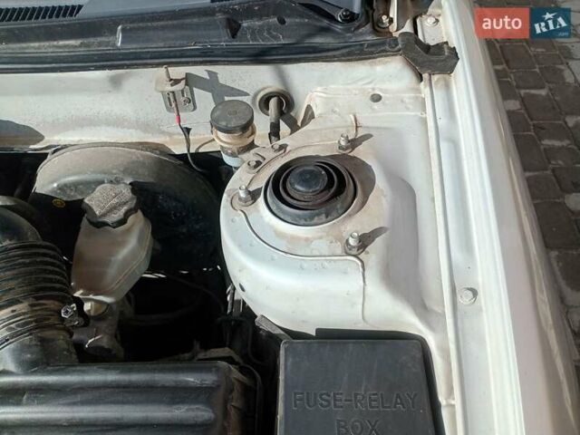 Серый Хендай Элантра, объемом двигателя 1.6 л и пробегом 221 тыс. км за 4100 $, фото 13 на Automoto.ua