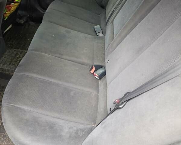 Сірий Хендай Елантра, об'ємом двигуна 1.6 л та пробігом 188 тис. км за 5500 $, фото 2 на Automoto.ua