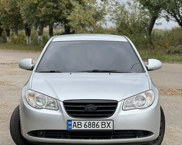 Сірий Хендай Елантра, об'ємом двигуна 1.6 л та пробігом 287 тис. км за 4600 $, фото 2 на Automoto.ua