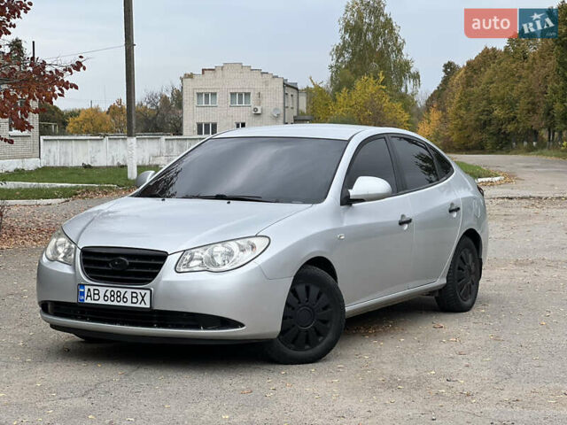 Сірий Хендай Елантра, об'ємом двигуна 1.6 л та пробігом 287 тис. км за 4600 $, фото 1 на Automoto.ua