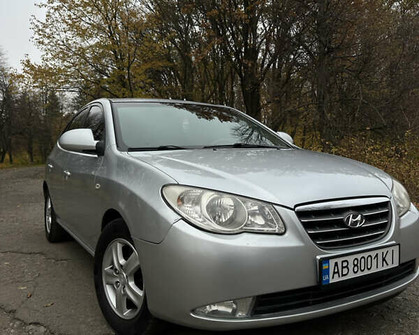 Сірий Хендай Елантра, об'ємом двигуна 1.6 л та пробігом 270 тис. км за 4750 $, фото 10 на Automoto.ua