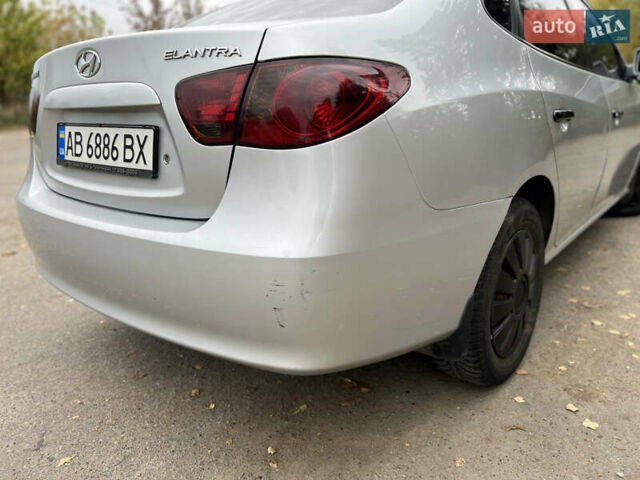 Сірий Хендай Елантра, об'ємом двигуна 1.6 л та пробігом 287 тис. км за 4600 $, фото 19 на Automoto.ua
