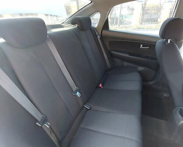 Сірий Хендай Елантра, об'ємом двигуна 1.6 л та пробігом 270 тис. км за 4750 $, фото 36 на Automoto.ua