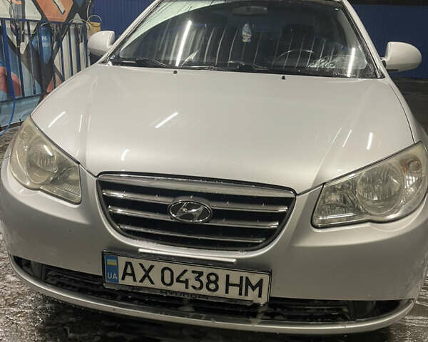 Серый Хендай Элантра, объемом двигателя 1.6 л и пробегом 260 тыс. км за 6000 $, фото 9 на Automoto.ua