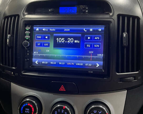 Серый Хендай Элантра, объемом двигателя 1.6 л и пробегом 260 тыс. км за 6000 $, фото 12 на Automoto.ua