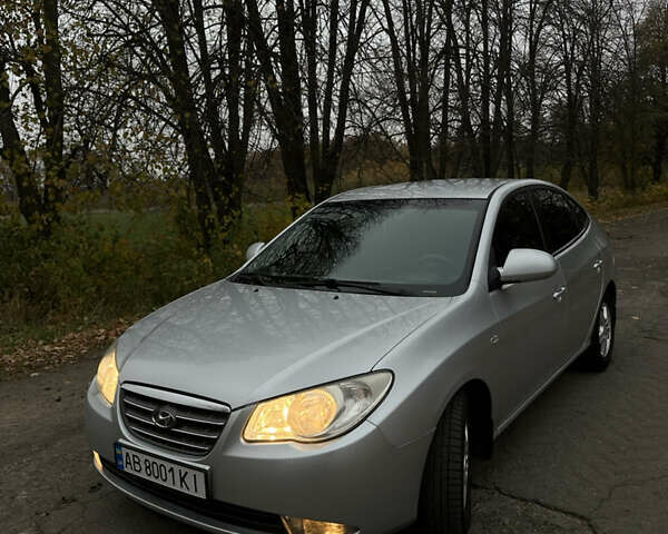 Сірий Хендай Елантра, об'ємом двигуна 1.6 л та пробігом 270 тис. км за 4750 $, фото 42 на Automoto.ua