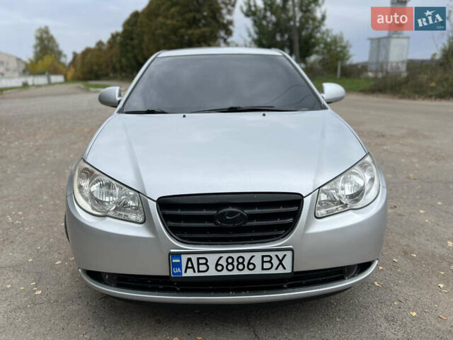 Сірий Хендай Елантра, об'ємом двигуна 1.6 л та пробігом 287 тис. км за 4600 $, фото 13 на Automoto.ua