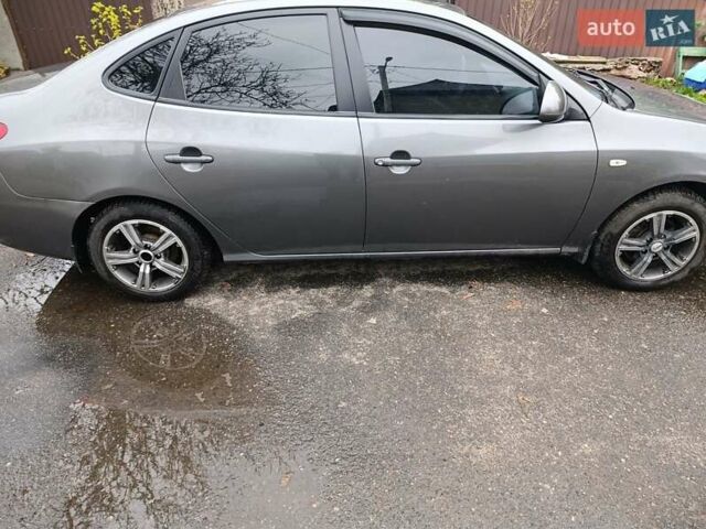 Сірий Хендай Елантра, об'ємом двигуна 1.6 л та пробігом 188 тис. км за 5500 $, фото 6 на Automoto.ua