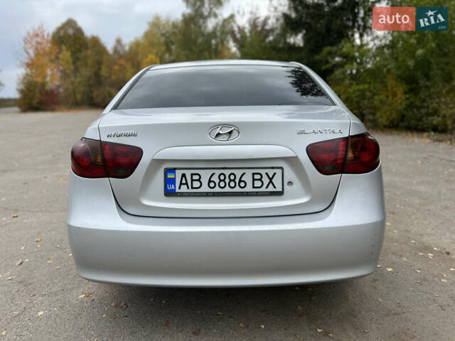 Сірий Хендай Елантра, об'ємом двигуна 1.6 л та пробігом 287 тис. км за 4600 $, фото 20 на Automoto.ua
