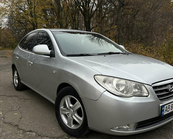 Сірий Хендай Елантра, об'ємом двигуна 1.6 л та пробігом 270 тис. км за 4750 $, фото 45 на Automoto.ua