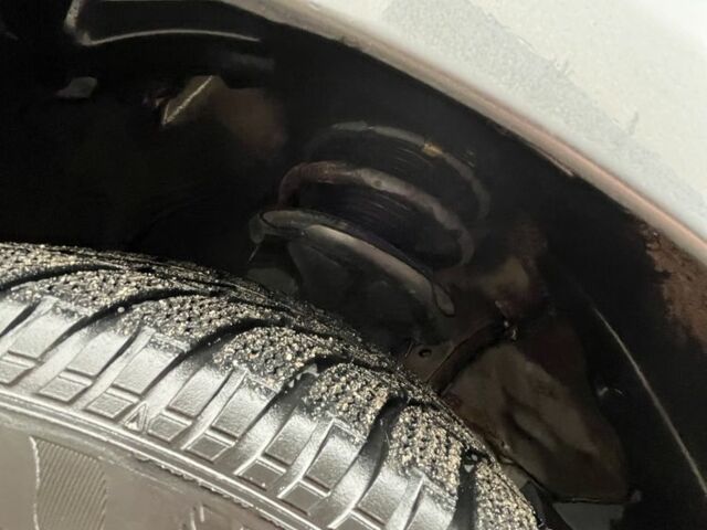 Серый Хендай Элантра, объемом двигателя 1.6 л и пробегом 180 тыс. км за 5900 $, фото 9 на Automoto.ua