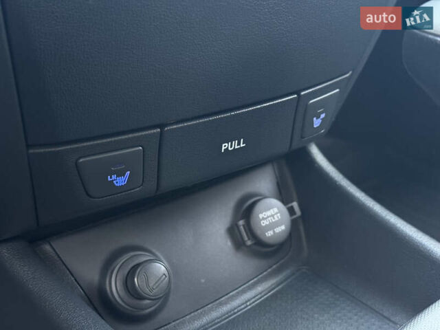 Серый Хендай Элантра, объемом двигателя 1.59 л и пробегом 203 тыс. км за 7100 $, фото 25 на Automoto.ua