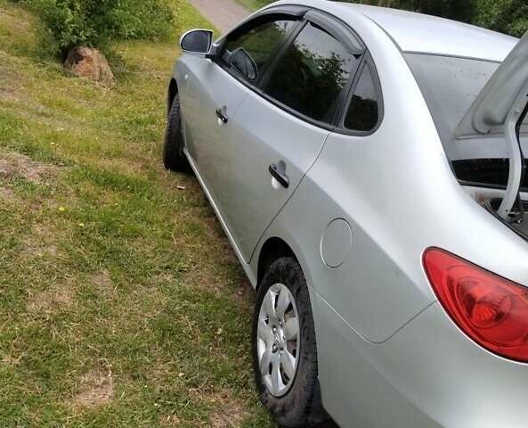 Серый Хендай Элантра, объемом двигателя 1.6 л и пробегом 246 тыс. км за 6400 $, фото 21 на Automoto.ua