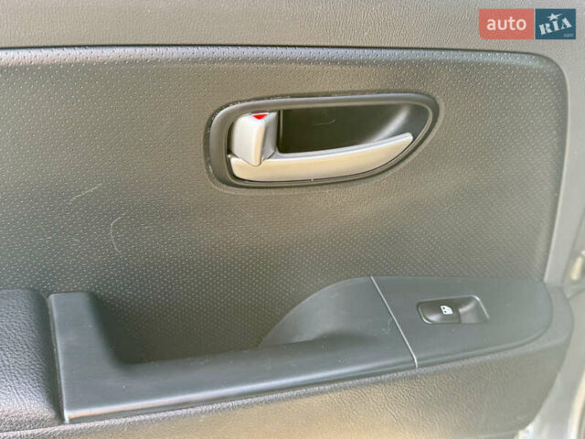 Серый Хендай Элантра, объемом двигателя 1.59 л и пробегом 203 тыс. км за 7100 $, фото 24 на Automoto.ua