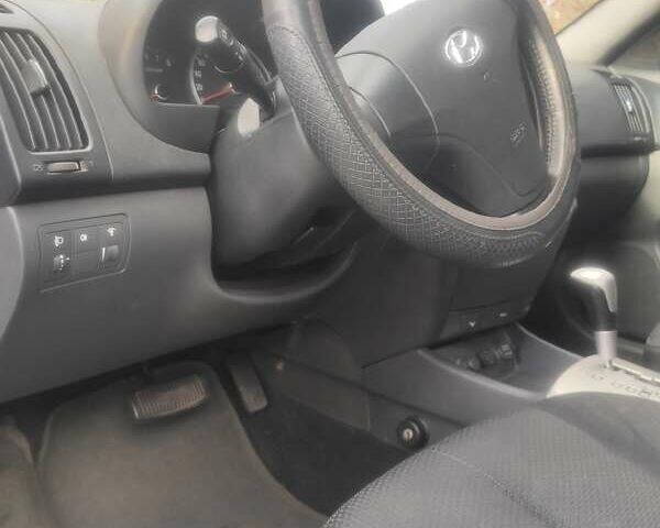 Сірий Хендай Елантра, об'ємом двигуна 1.59 л та пробігом 90 тис. км за 6880 $, фото 8 на Automoto.ua