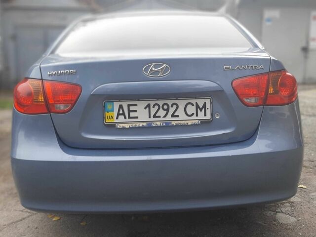 Серый Хендай Элантра, объемом двигателя 1.6 л и пробегом 270 тыс. км за 4200 $, фото 2 на Automoto.ua
