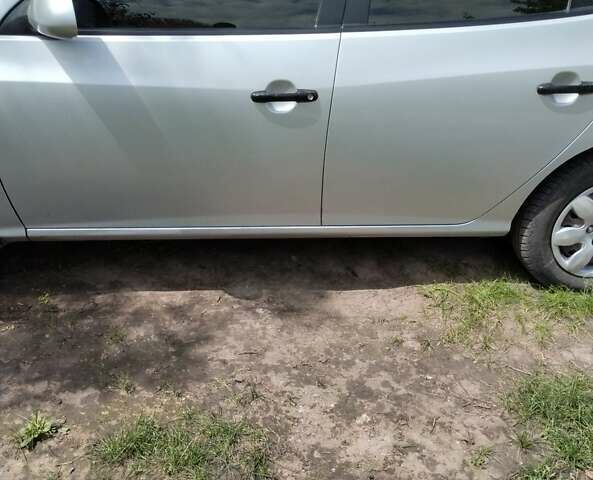 Серый Хендай Элантра, объемом двигателя 1.6 л и пробегом 246 тыс. км за 6400 $, фото 9 на Automoto.ua