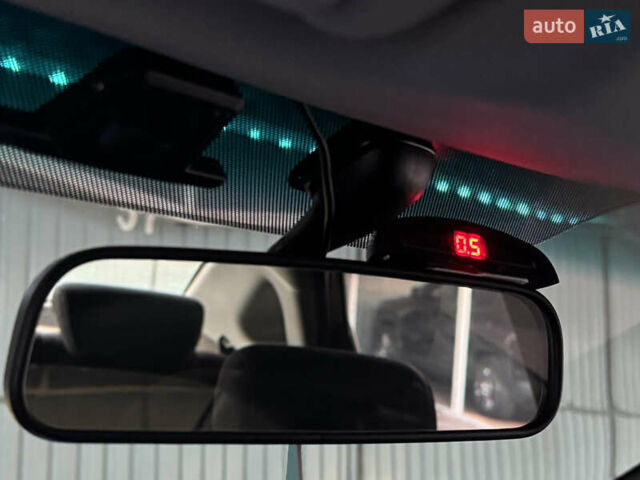 Серый Хендай Элантра, объемом двигателя 1.59 л и пробегом 203 тыс. км за 7100 $, фото 43 на Automoto.ua