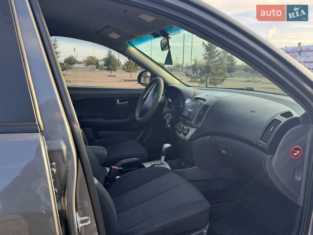 Серый Хендай Элантра, объемом двигателя 1.59 л и пробегом 203 тыс. км за 7100 $, фото 13 на Automoto.ua