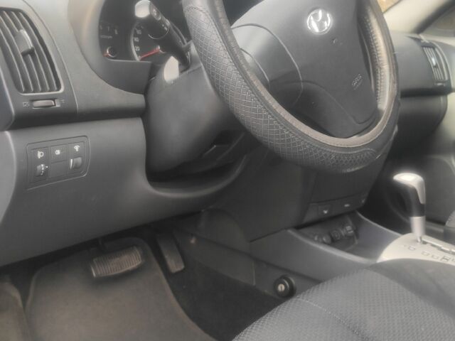 Серый Хендай Элантра, объемом двигателя 1.6 л и пробегом 90 тыс. км за 6500 $, фото 10 на Automoto.ua