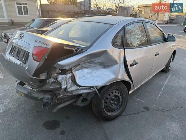 Хендай Элантра 2008 в Днепре (Днепропетровске) на Automoto.ua Серый Хендай Элантра, объемом двигателя 1.59 л и пробегом 116 тыс. км за 2600 $, фото 2 на Automoto.ua