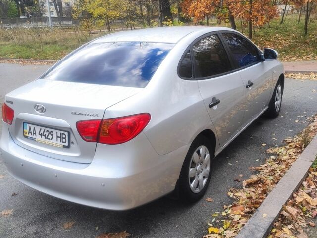 Серый Хендай Элантра, объемом двигателя 1.6 л и пробегом 90 тыс. км за 6500 $, фото 3 на Automoto.ua