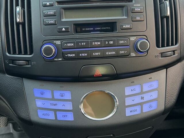 Сірий Хендай Елантра, об'ємом двигуна 1.6 л та пробігом 159 тис. км за 6250 $, фото 12 на Automoto.ua