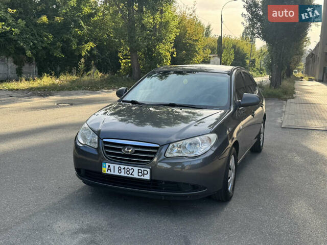 Серый Хендай Элантра, объемом двигателя 1.6 л и пробегом 168 тыс. км за 6500 $, фото 3 на Automoto.ua
