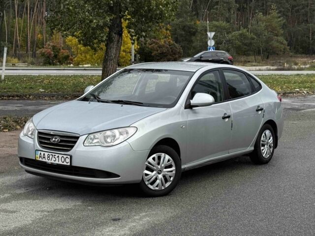 Сірий Хендай Елантра, об'ємом двигуна 1.6 л та пробігом 240 тис. км за 4500 $, фото 6 на Automoto.ua