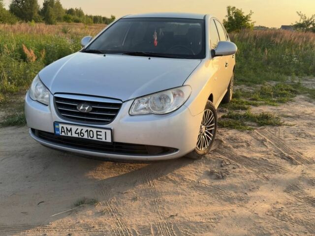 Серый Хендай Элантра, объемом двигателя 0 л и пробегом 250 тыс. км за 4700 $, фото 3 на Automoto.ua