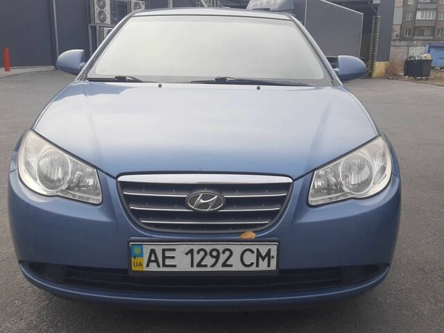 Серый Хендай Элантра, объемом двигателя 1.6 л и пробегом 270 тыс. км за 4200 $, фото 5 на Automoto.ua