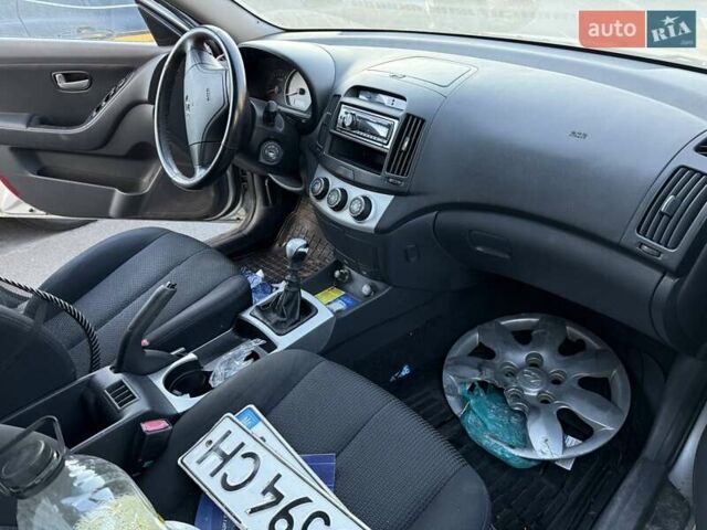 Хендай Элантра 2008 в Днепре (Днепропетровске) на Automoto.ua Серый Хендай Элантра, объемом двигателя 1.59 л и пробегом 116 тыс. км за 2600 $, фото 5 на Automoto.ua