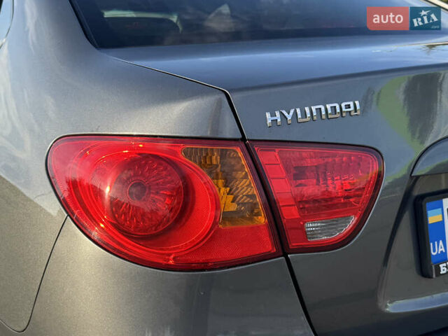 Серый Хендай Элантра, объемом двигателя 1.59 л и пробегом 203 тыс. км за 7100 $, фото 38 на Automoto.ua