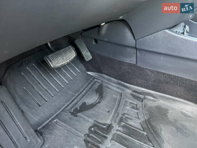 Серый Хендай Элантра, объемом двигателя 1.59 л и пробегом 203 тыс. км за 7100 $, фото 15 на Automoto.ua