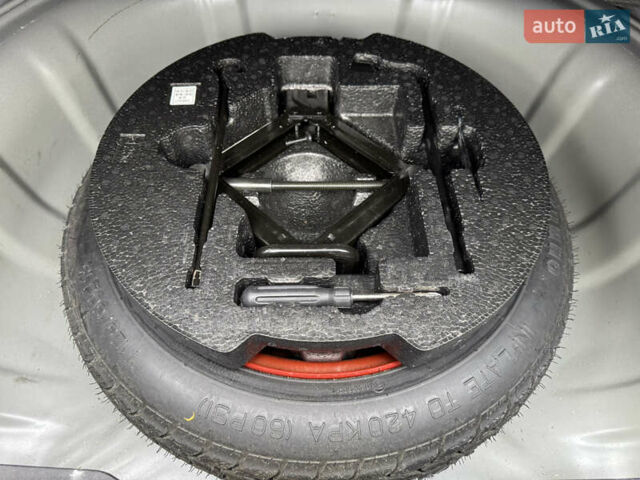 Сірий Хендай Елантра, об'ємом двигуна 1.6 л та пробігом 102 тис. км за 9000 $, фото 13 на Automoto.ua