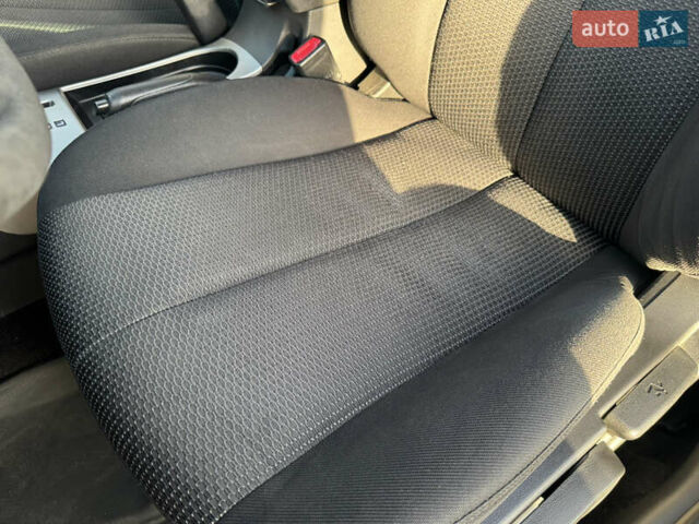 Серый Хендай Элантра, объемом двигателя 1.59 л и пробегом 203 тыс. км за 7100 $, фото 30 на Automoto.ua