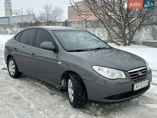 Сірий Хендай Елантра, об'ємом двигуна 1.59 л та пробігом 189 тис. км за 6000 $, фото 7 на Automoto.ua