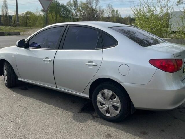 Серый Хендай Элантра, объемом двигателя 1.6 л и пробегом 154 тыс. км за 5499 $, фото 3 на Automoto.ua