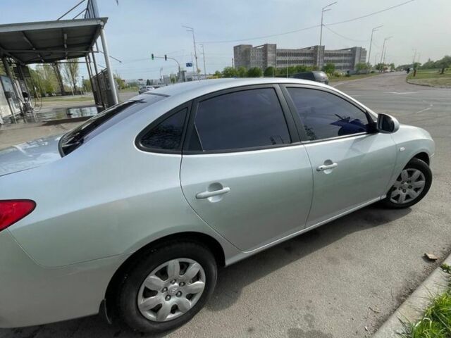 Серый Хендай Элантра, объемом двигателя 1.6 л и пробегом 154 тыс. км за 5499 $, фото 4 на Automoto.ua