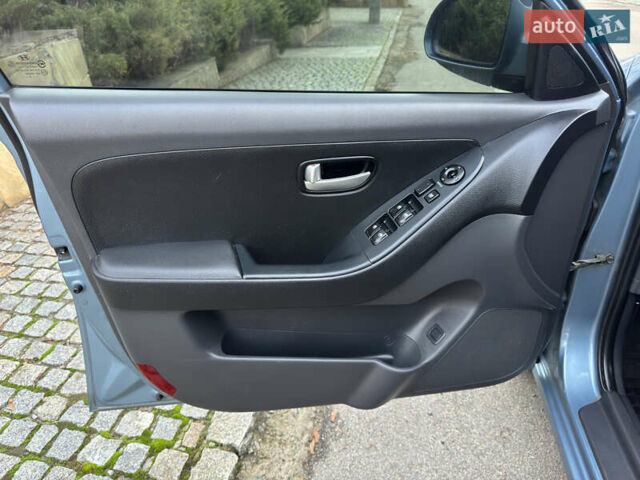 Серый Хендай Элантра, объемом двигателя 1.6 л и пробегом 168 тыс. км за 5500 $, фото 24 на Automoto.ua