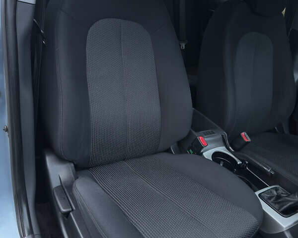 Серый Хендай Элантра, объемом двигателя 1.6 л и пробегом 168 тыс. км за 5500 $, фото 40 на Automoto.ua